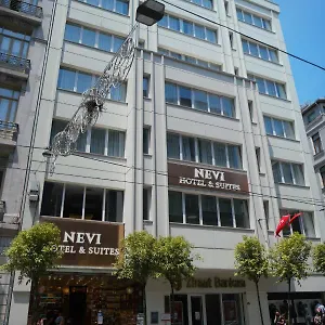 Nevi & Taksim Turquía